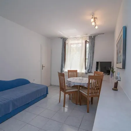 Glencoe -suite 3 *